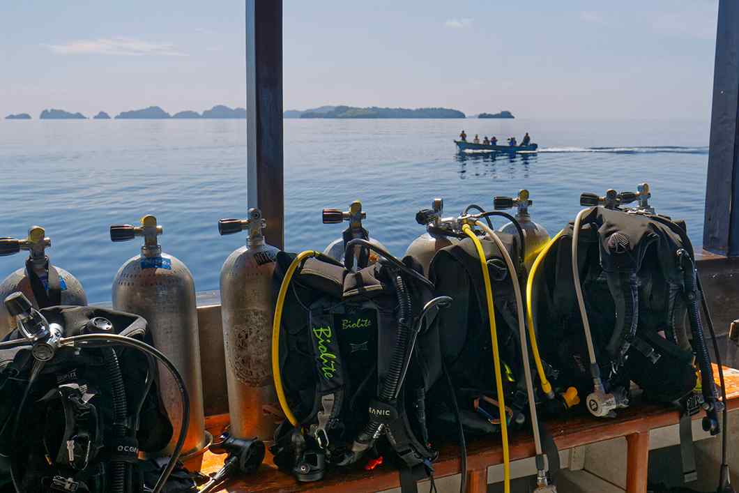 Scuba Diving Equipment and Maintenance