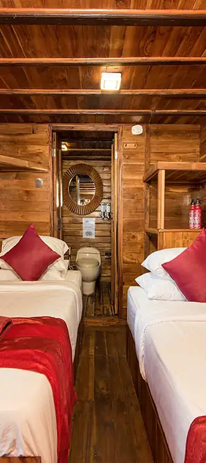 master cabin on La Galigo liveaboard